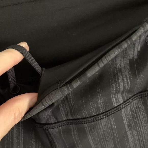 Lululemon Women’s 8 Run Top Speed Crop Leggings Scratch Match Black‎ Multi - Picture 7 of 14